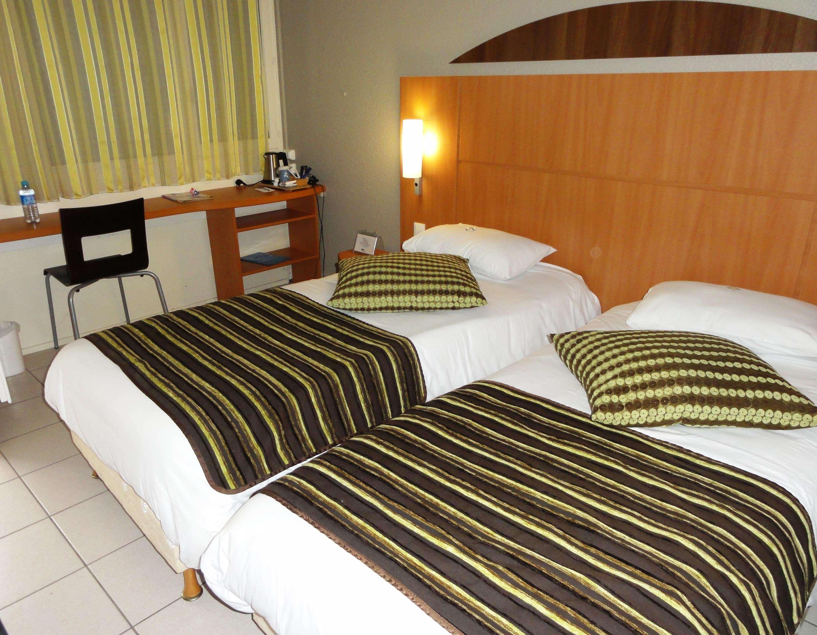 Kyriad Toulouse Sud - Roques Exterior photo