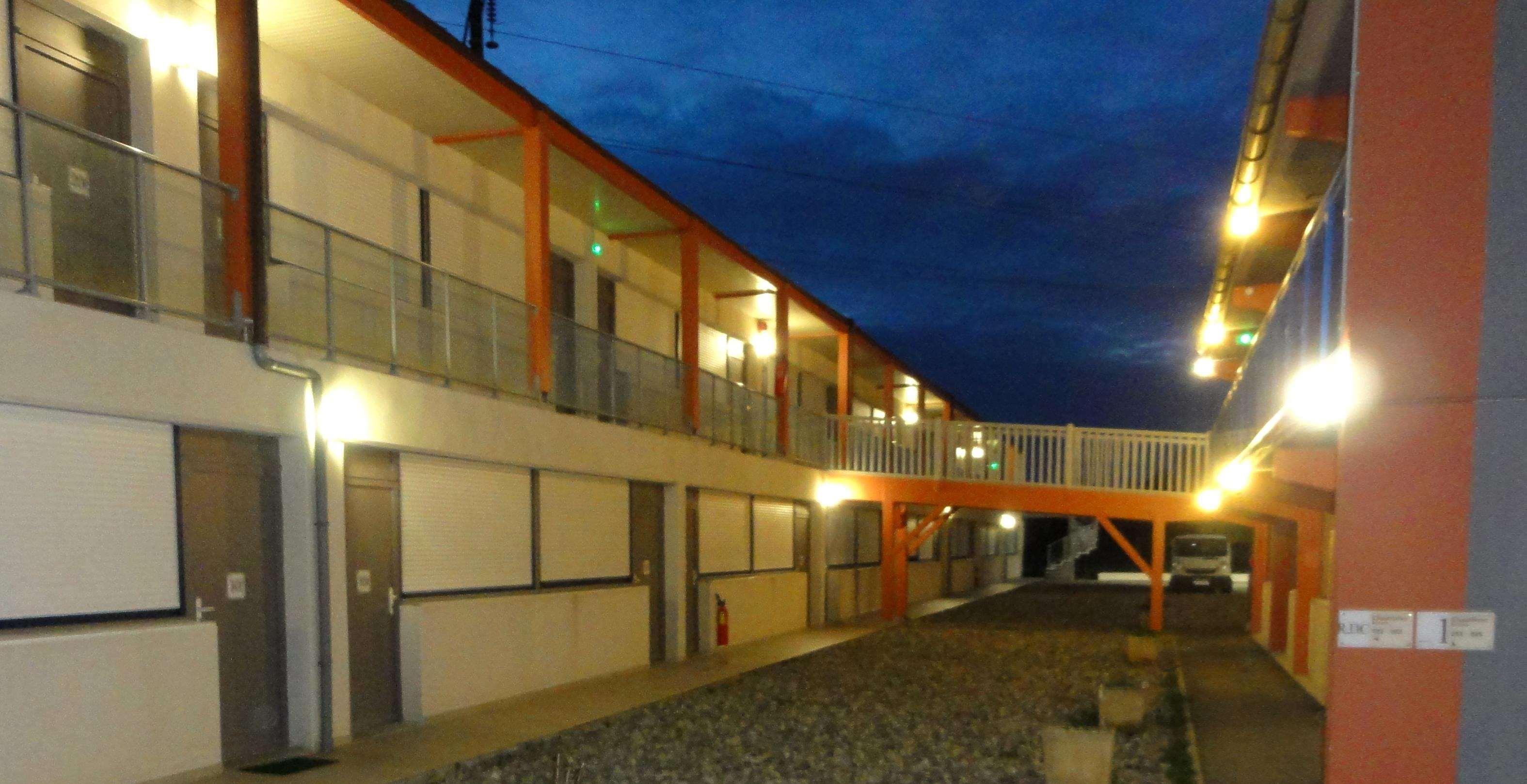 Kyriad Toulouse Sud - Roques Exterior photo
