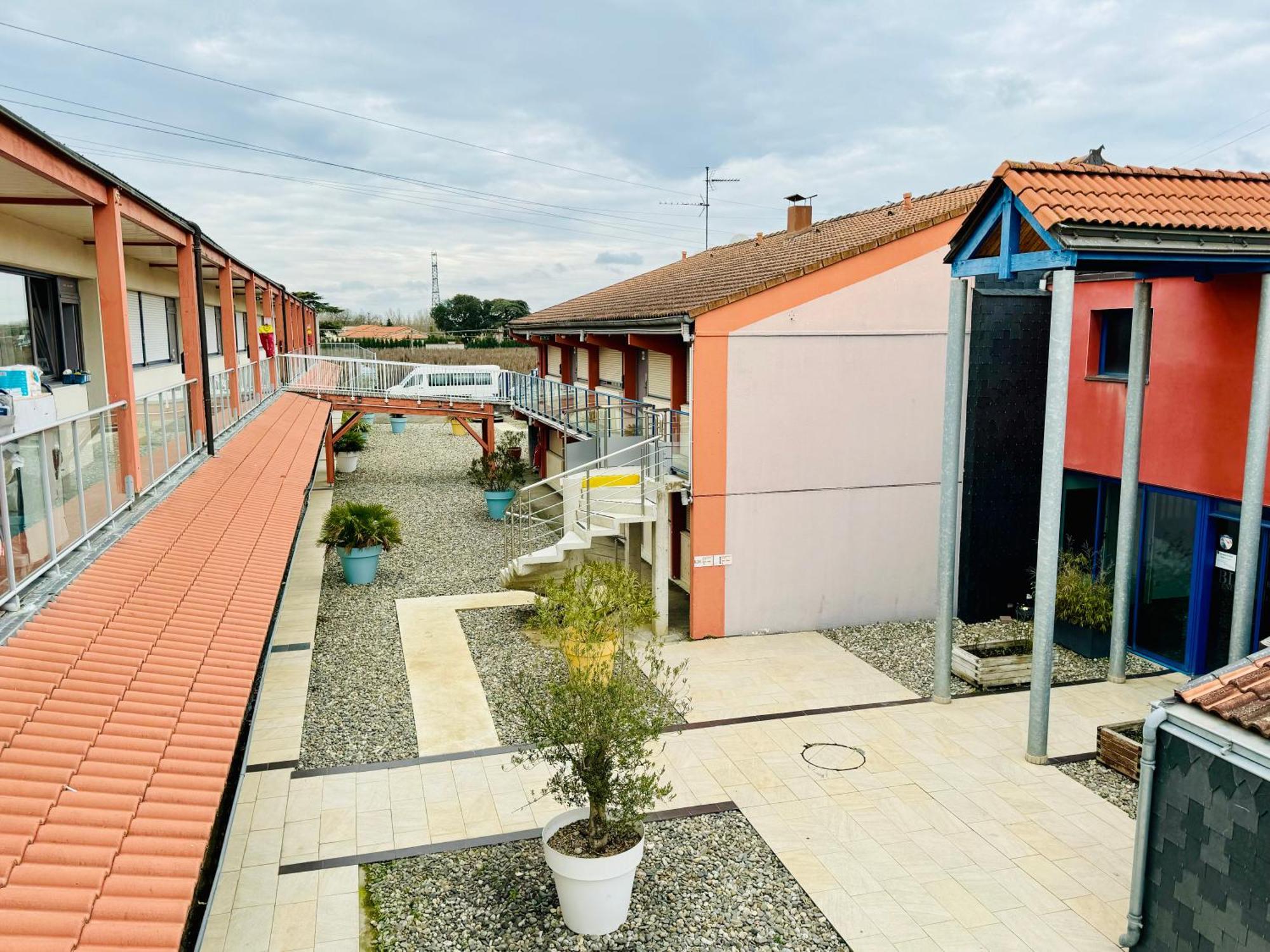 Kyriad Toulouse Sud - Roques Exterior photo