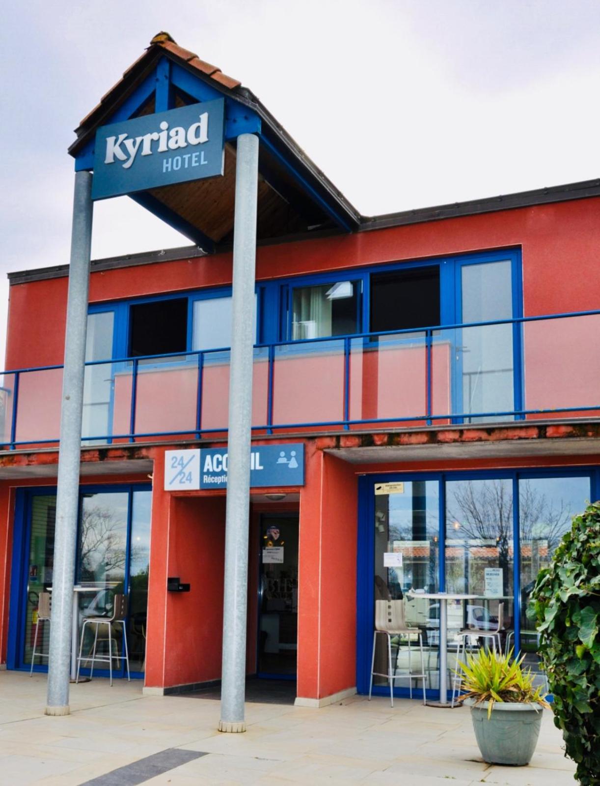 Kyriad Toulouse Sud - Roques Exterior photo