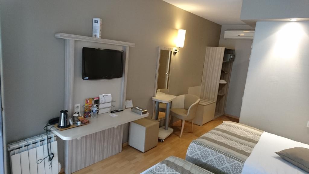 Kyriad Toulouse Sud - Roques Exterior photo